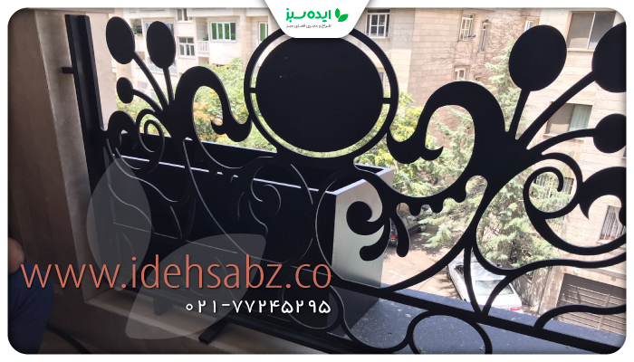 نمونه کار | فلاور باکس فلزی پشت پنجره